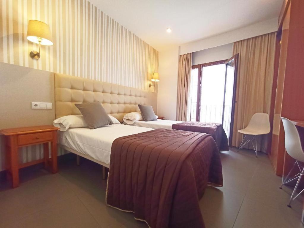 Hotel Rambla Emerita, Centro Ciudad Меріда Екстер'єр фото
