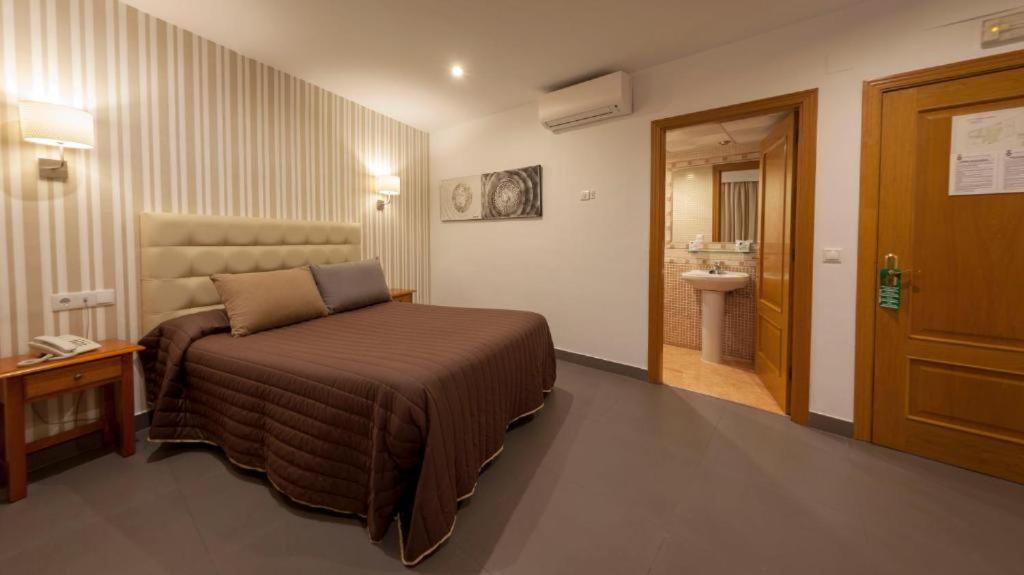Hotel Rambla Emerita, Centro Ciudad Меріда Екстер'єр фото